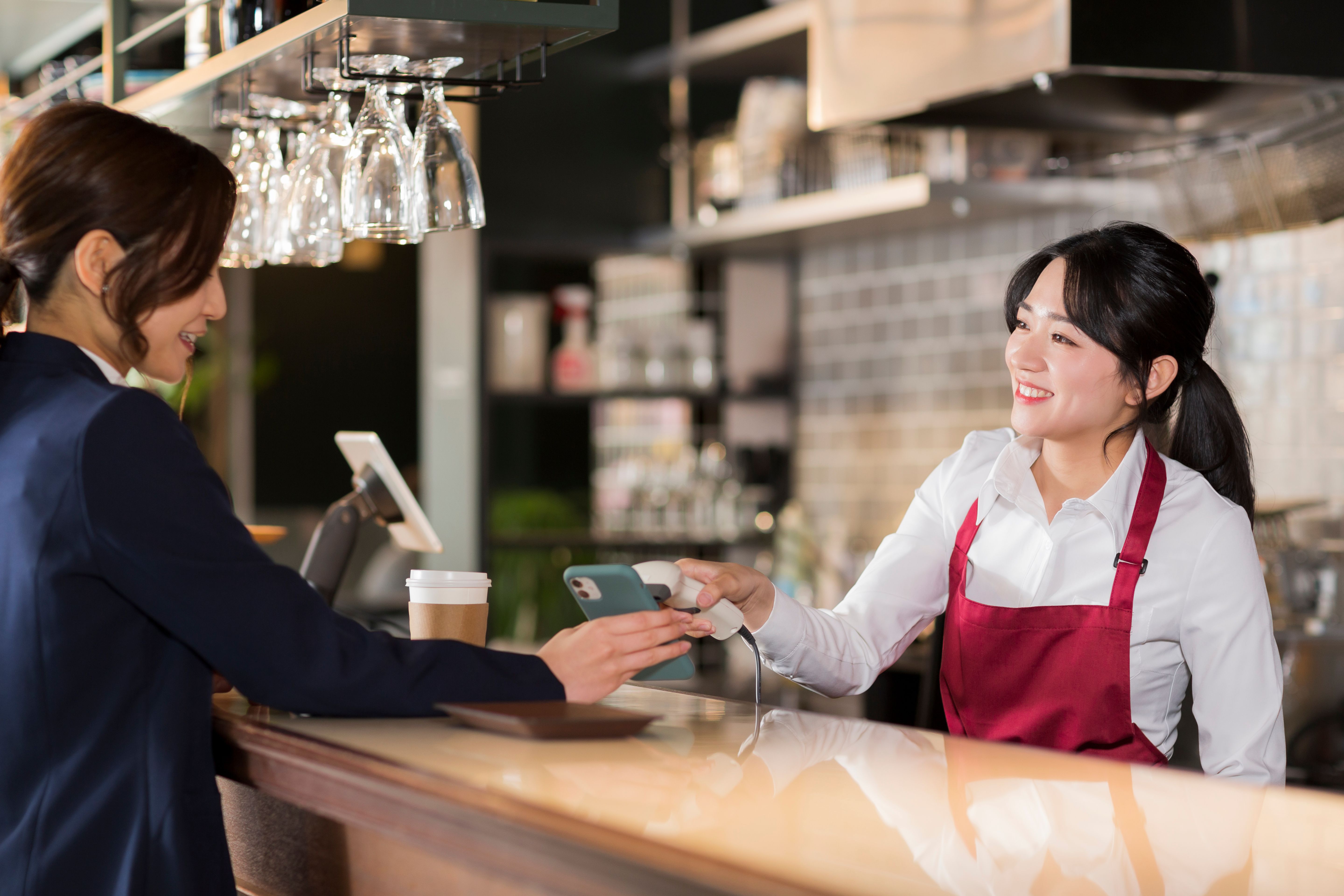 column article cover image for おすすめの店舗アプリサービス8選！囲い込みや効率化に繋がる店舗アプリ（お店アプリ）とは？