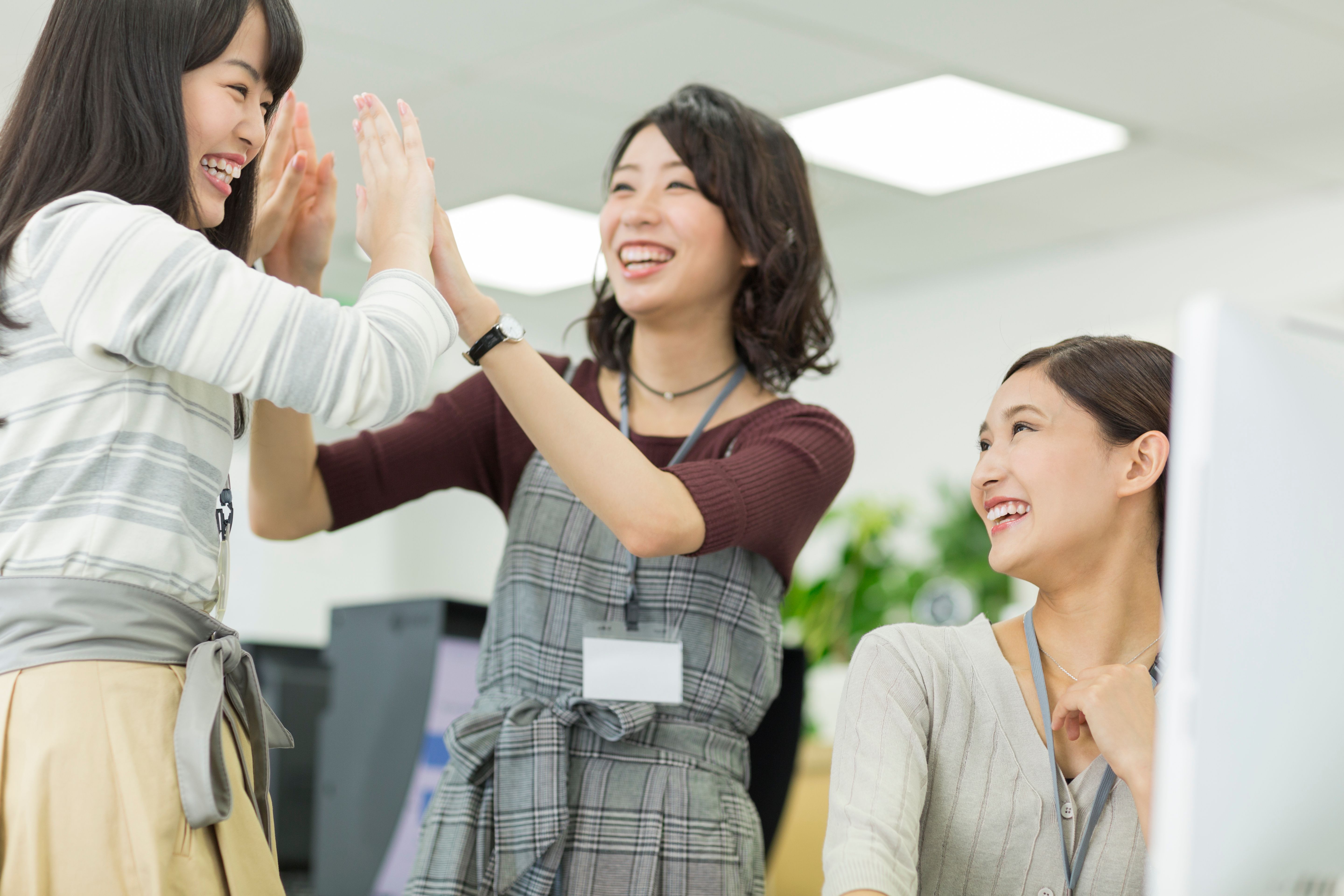 column article cover image for トレンドの社内通貨とは？導入手順やメリット・デメリット、小規模から社内通貨を導入できるサービスもご紹介